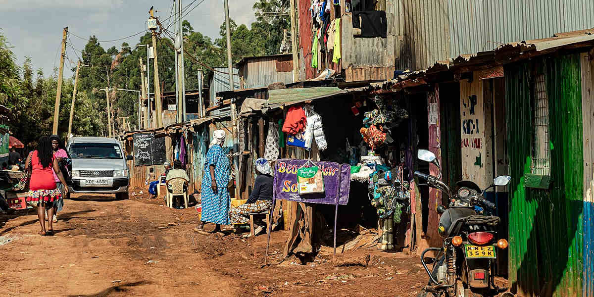 A street in Kibagare, Nairobi