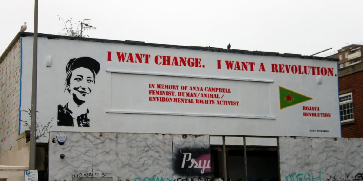 A mural depicting Anna Campbell, who was killed whilst serving with the Women's Protection Units (YPJ) in Afrin
